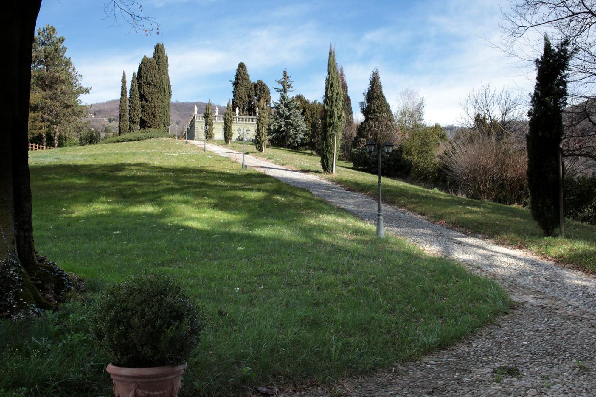 Historical Villa Lucini 1886 "La Dolcevita" - Close To Lake Como-Milan Calco  Buitenkant foto